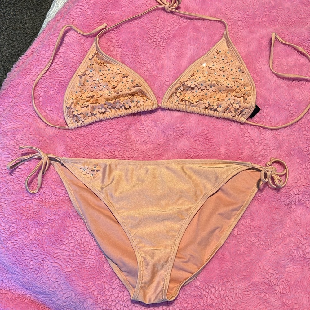 NWOT. XL Peachiest pink🍑two piece bikini.